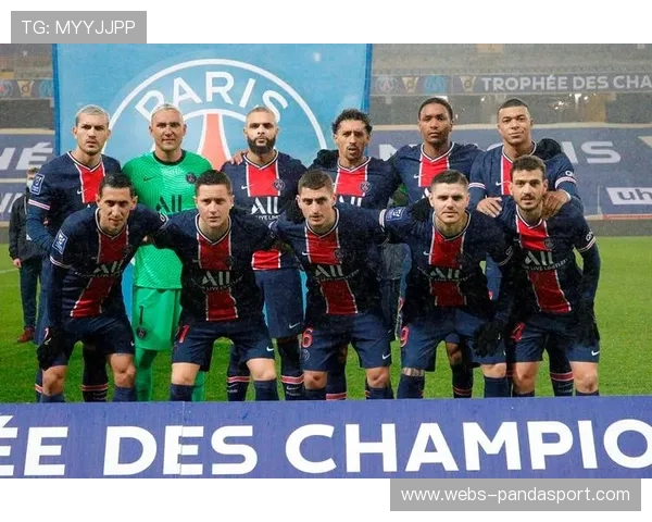 法国超级杯前，巴黎与马赛相继抵达科威特进行适应性训练。